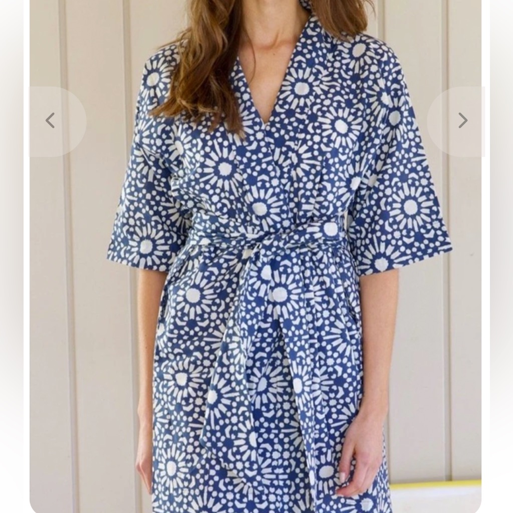 Mirth Laos Robe Kimono In Blue Floral Size Large No Belt*